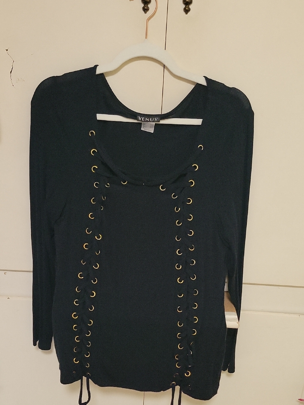 VENUS Black Lace-Up Front Long Sleeve Top with Gold Grommets